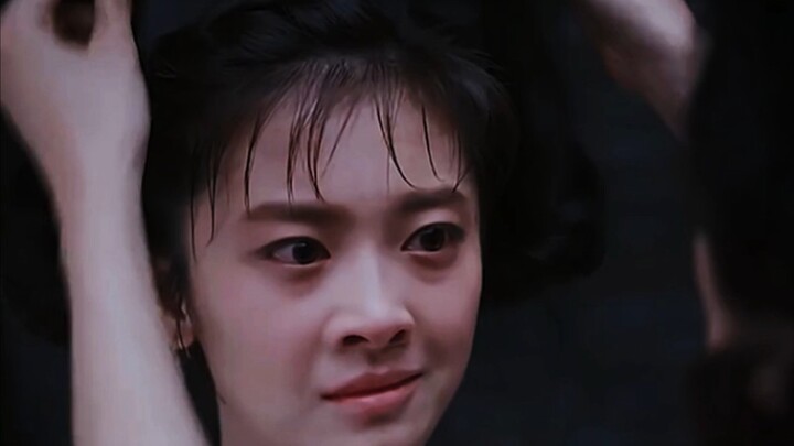 คุณยายใจดีให้เธอเข้ามาพักที่บ้าน แต่เธอกลับคิดวางยาครอบครัวทั้งหมด