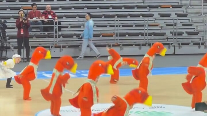 The National Games even featured a roast goose dance—truly, Guangzhou is the place to eat!