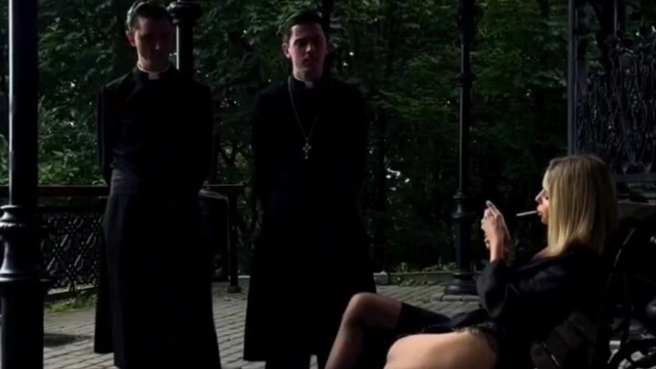 โว้ย ตอนนี้มันสำคัญเหรอว่าเทพหรือไม่เทพ?