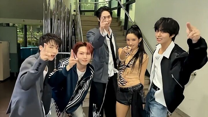 Hilarious—another one targeting CUBE! (Former senior) Pentagon’s Hui and (current member) Jeonghan t