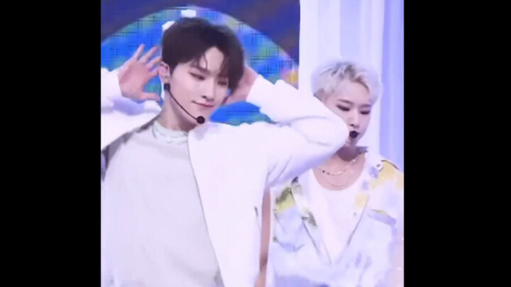 Dino’s early move was spotted by Hoshi, and their little expressions are so cute!