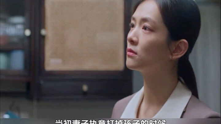 Persimpangan dalam Pernikahan: Yang Satu Melaju Menuju Vila dan Mobil Mewah, yang Lain Berjalan Menu