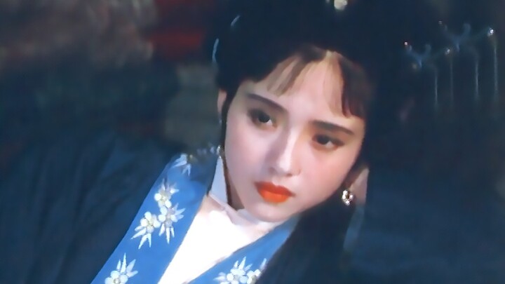 Daiyu | Even with pearls and jade before her, she still outshines them with her radiant glow.