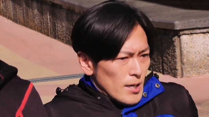 真司：莲  庄吾：？ 盖茨：？真司：看错了