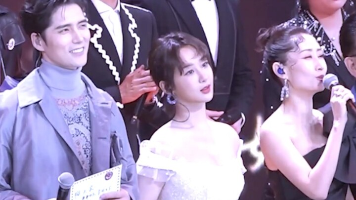 【Yang Zi】Penampilan konser malam tahun baru selama 10 menit, rekaman langsung berkualitas HD yang be