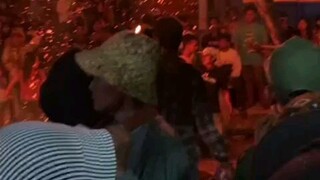 Penonton gak sopan saat nonton acara sedekah bumi di desa tegalsambi