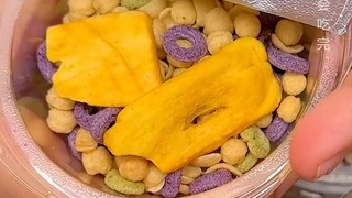 #คนโยเกิร์ต ลูกชายบอกใบ้มาขนาดนี้แล้ว ปินปินก็ยังไม่เข้าใจ~ #รักชีวิตรักอาหาร#100 วิถีชีวิตที่สวยงาม