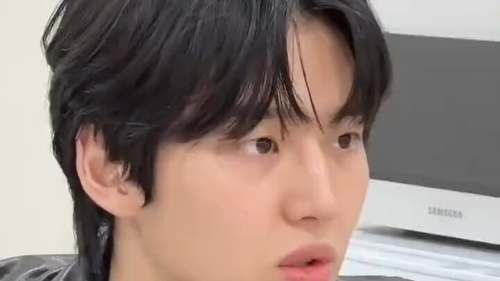 وجبات يومية لثلاث وجبات خلال فترة إدارة أيقونة كورية على الإنترنت تجاوزت مشاهداتها 2 مليون على المنص