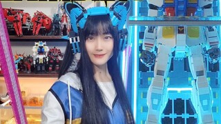 Dengan Gnaku ini, aku tidak perlu khawatir lagi ada anak nakal yang datang ke rumahku! Lightsaber Gu