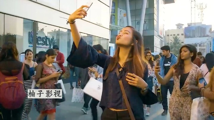 Anh đã cứu tôi một mạng, tôi xin đền anh cả đời! “Robot Bollywood”