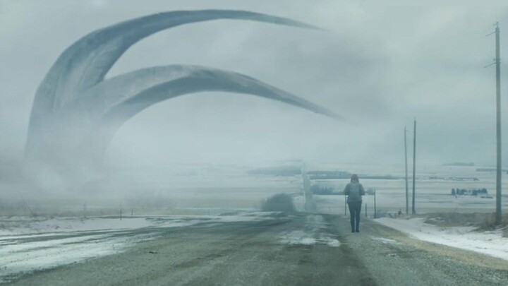 نيزك يجلب نباتًا فضائيًا عملاقًا يُبيد الكائنات الحية في كل أنحاء العالم ويعيد الموتى إلى الحياة بشك