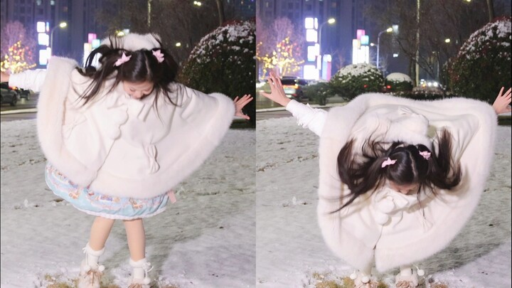 【أحب الثلج】 يبدو أن راقصات قوانغدونغ لا يعرفن كيف يمشين في الثلج