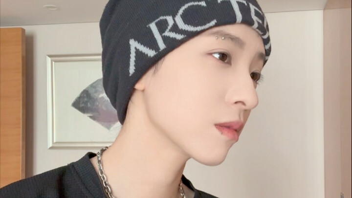 Straight guys flirt without even realizing it