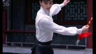 郭雨昂发Dou yin《回马枪》带身段