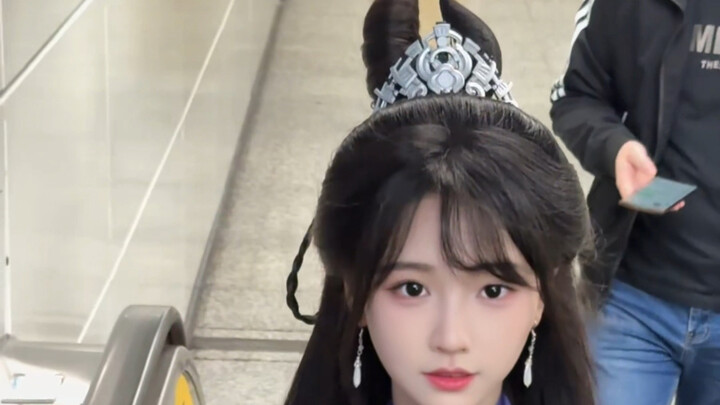 Dewa Yunani Kuno yang mengatur ekspresi wajah