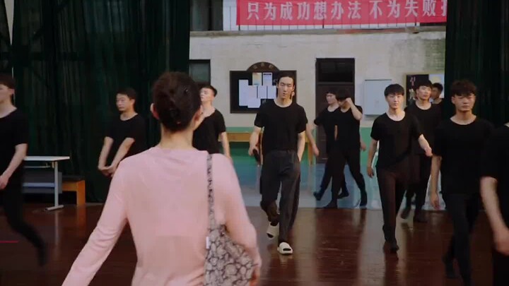 [Our Decade] It turns out even the principal dancer has her worries—career on one side, family on th