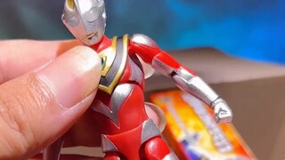 Are you not allowed to act cool if you do such a bad job? ? What an impudent fellow! All Ultraman of