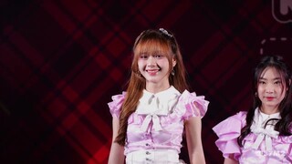 BNK48 Palmmy - พลิ้ว @ BNK48 13th "Iiwake Maybe" Roadshow Mini Concert [Fancam 4K 60p] 230520