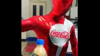 البطل اللذيذ ضد بطل بيبسي
