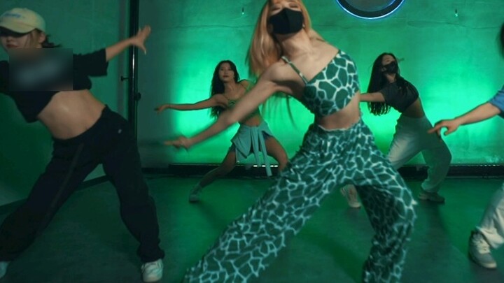 【Meet Dance】Teacher: Nan Nan Music: elefante Strong sense of rhythm, electric hip motor online——Pass