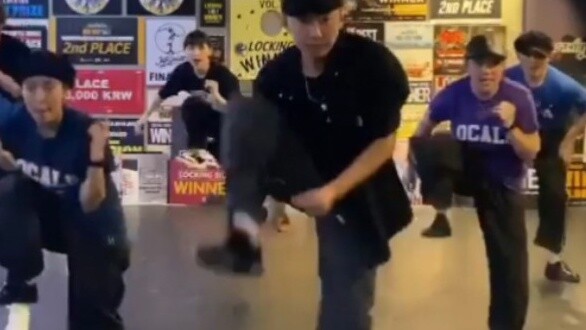 【LOCKING】Leo Walk texture change learning, so cool