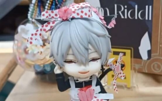 เพื่อนร่วมโต๊ะของฉันไม่ชอบ kudzuba Nendoroid ของฉัน