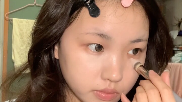 كيف يكون شعورك عندما تزينين نفسك كأميرة وتذهبين إلى المكتبة؟