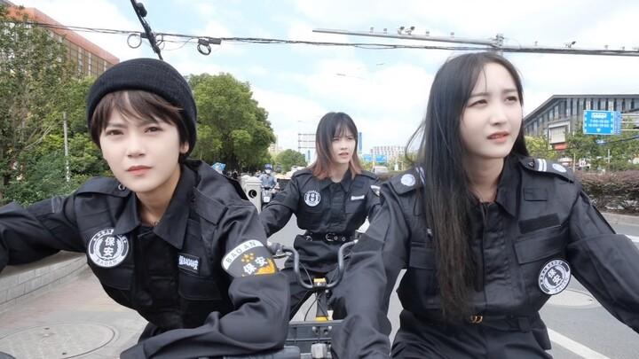 مفاجأة! حارس فرقة الفتيات يفعل شيئًا كهذا...