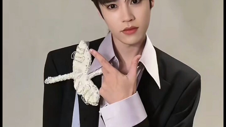 ที่รัก อย่าโกรธสิ (หัวใจน้ําเงินออกนอกประเทศ)亲爱的，别生气了（蓝心羽出境）