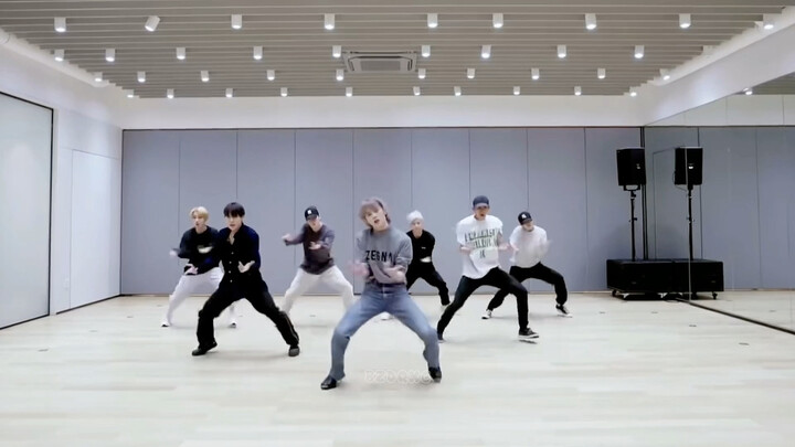 【NCT】إن رقصنا بشكل متناسق هو الحد الأدنى بالنسبة لنا