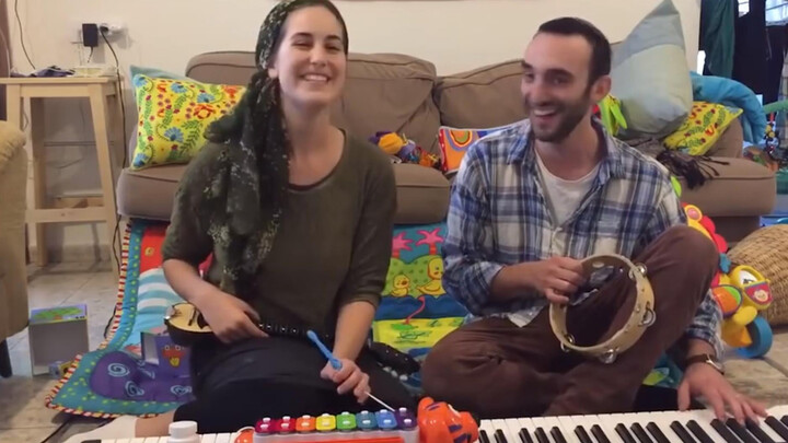 Most Special Version of New Soul|Mom Sang and Dad Played with Toys!