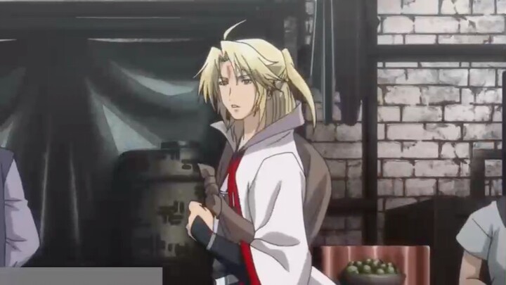 Thanh niên tóc vàng là ai đây