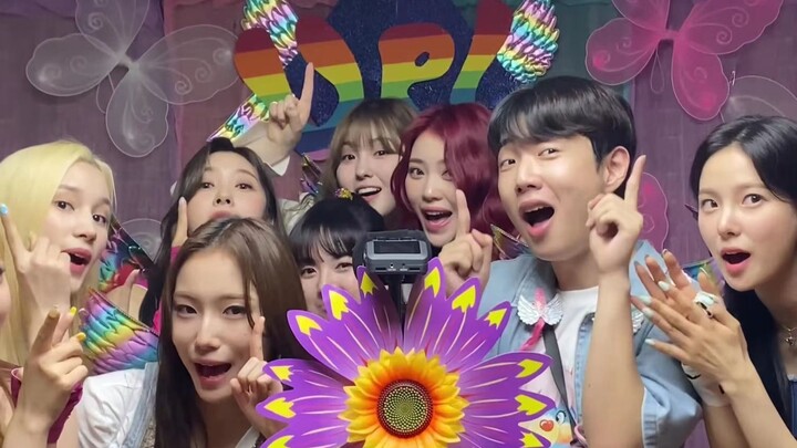 Jangan tidur! Bangunlah! Bersama Kep1er, berbisik di telingamu UP! UP! UP!