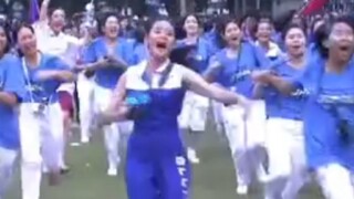 【Minnie】小妮查团体舞新黑历史再度来袭hhh网友们给米妮留点底裤吧