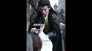 #云之羽 衫羽欲来她在闹他在笑 有什么办法，只能宠着 #虞书欣 #张凌赫 | My Journey to You | 云之羽 | iQIYI