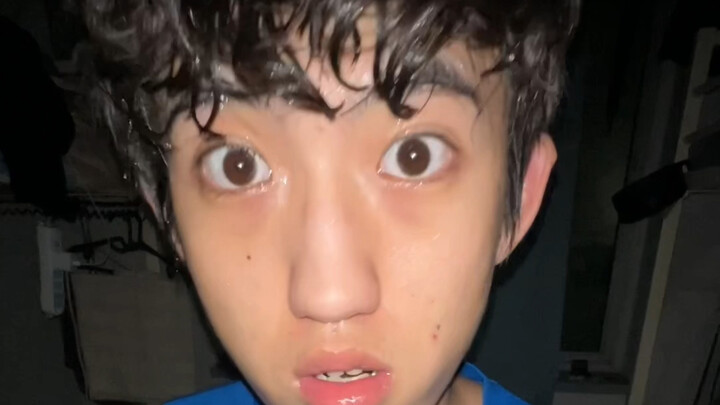 จิบเล็กน้อย (ต้าเหลียนอุณหภูมิสูงสุด 32 องศา วันนี้ร้อนอบอ้าว)