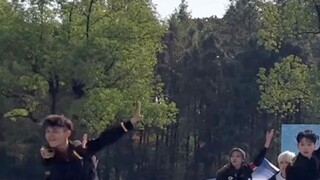 【seventeen】Military training-style sword dance | Zhejiang Street Dance Club flash mob | New Year's c