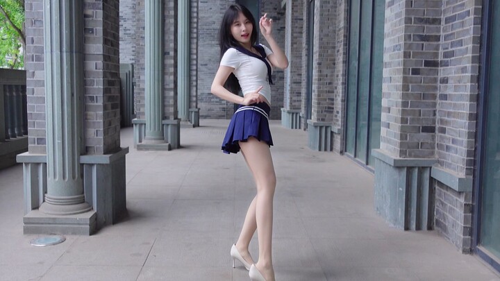 Vibrant and pure sailor girl ~ completely crazy So Crazy