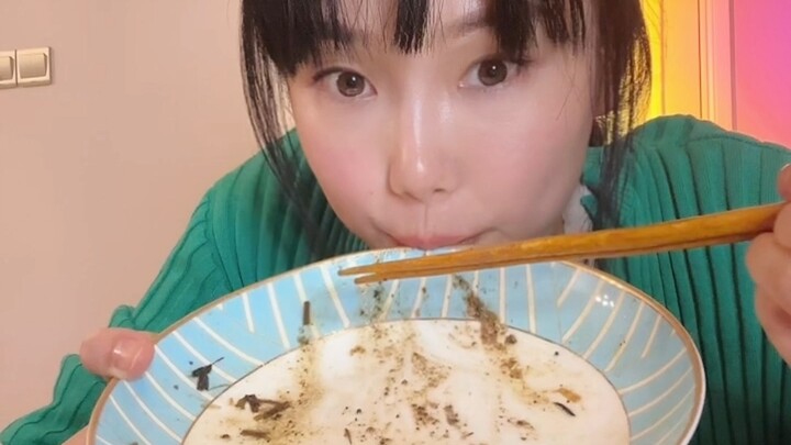 Restoran Mi Lingjia 🍜 [Seri Kata Kunci Panas_Terlalu Enak]