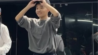 จังหวะฮิปฮอปง่ายๆและเต้นกับพี่สาว