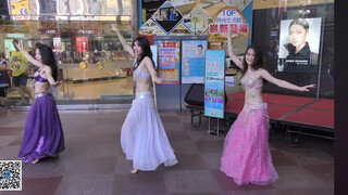 Beautiful girls' team performing belly dance～