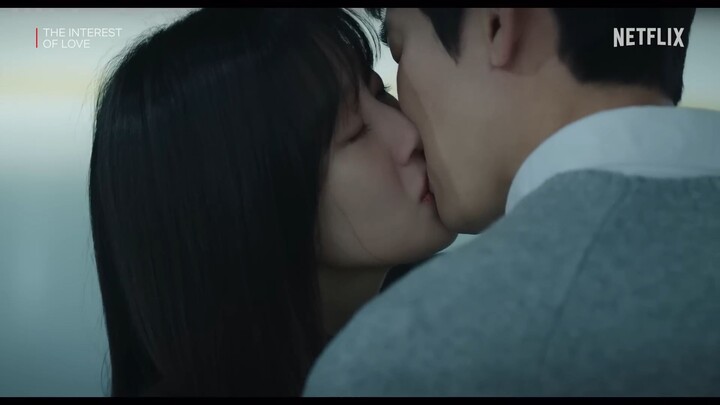 Yoo Yeon-seok gives in to his feelings and kisses Mun Ka-young - The Interest  of Love Ep 10
