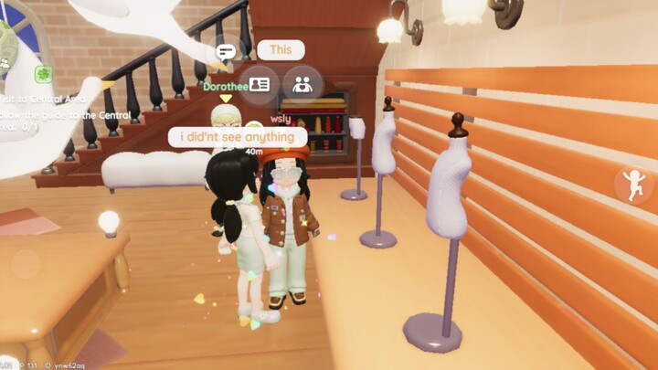 beli baju di heartopia