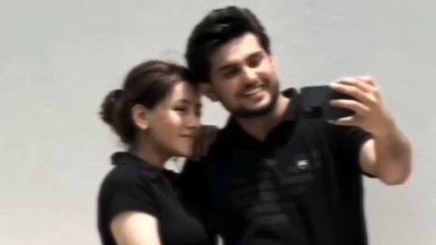 apna labo ki hasi.