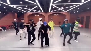 Chu Trấn Nam, bạn không thể tưởng tượng được tôi đã sốc như thế nào khi lần đầu tiên nhìn thấy phiên