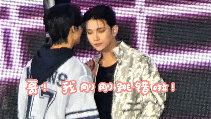 Văn Mi sau khi nhảy sai động tác đã tự thú với anh trai… shua: Chỉ thấy em trai đang làm nũng thôi ◠