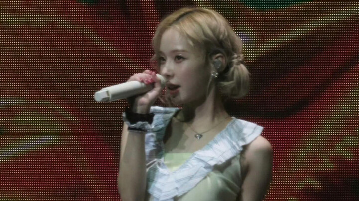I heard this song is her “obsession track”? aespa’s lead vocalist Kim Min-jung’s Hold On Tight E5 sh
