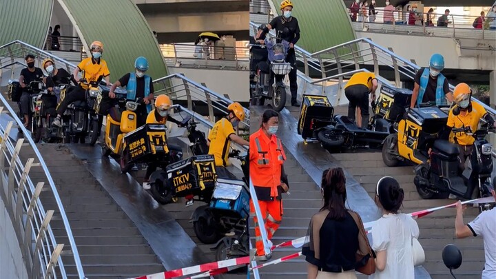 Jembatan penyeberangan sengaja disiram minyak cabai, puluhan kurir pesan antar terpeleset saat melin