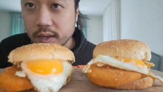 ASMR EATING SOUNDS - FISH BURGERS WITH FRIED EGG🍔🍳