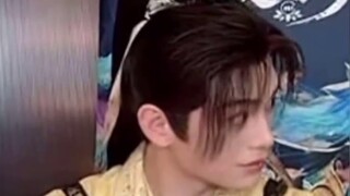 Ding Yuxi กลายเป็นของเล่นของ Yu Shuxin จริงๆ ~